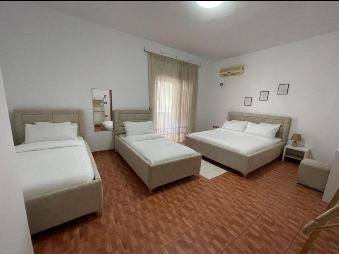 Villa Oasis Berat Exterior photo