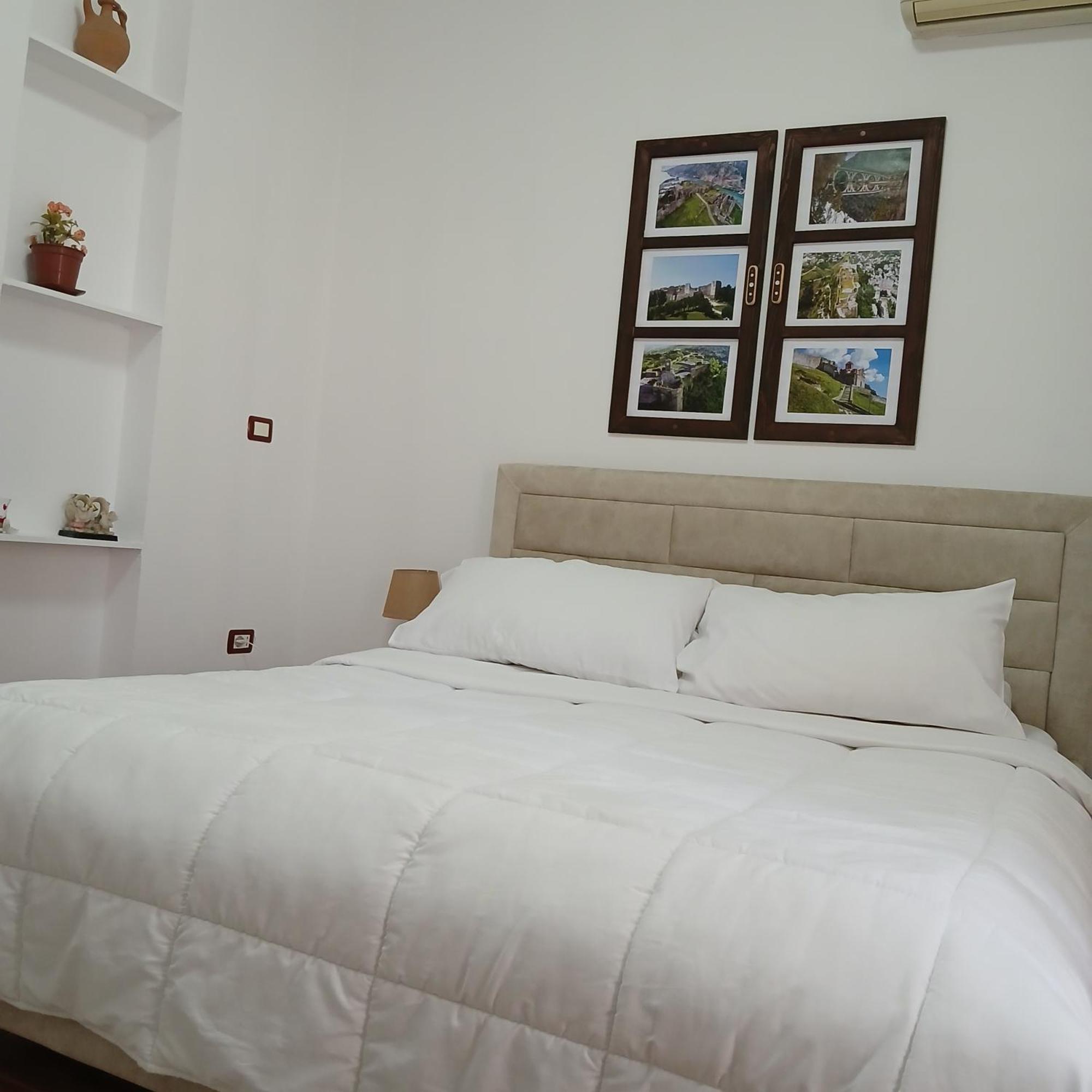 Villa Oasis Berat Exterior photo